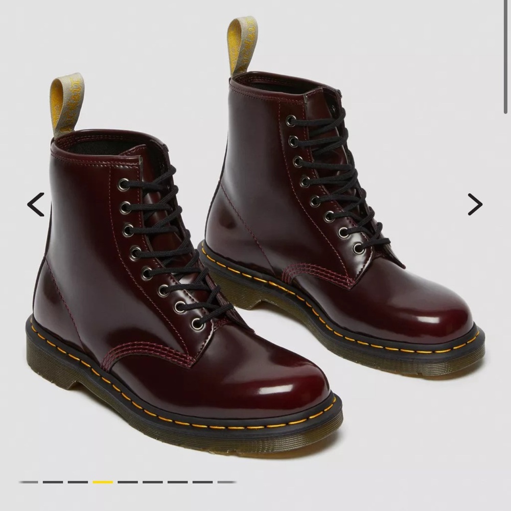 Dr Martens VEGAN 1460 LACE UP BOOTS Cherry Red — Oxford Rub Off Size L 7